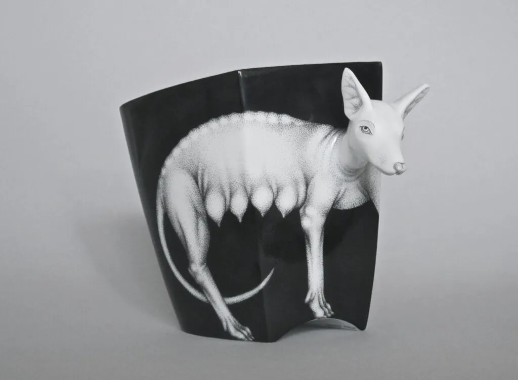 10a. Dog-vessel