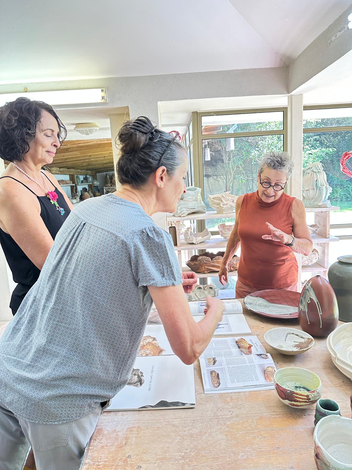 סיור אספנות בביתה של אסתר בק – תמונה 5