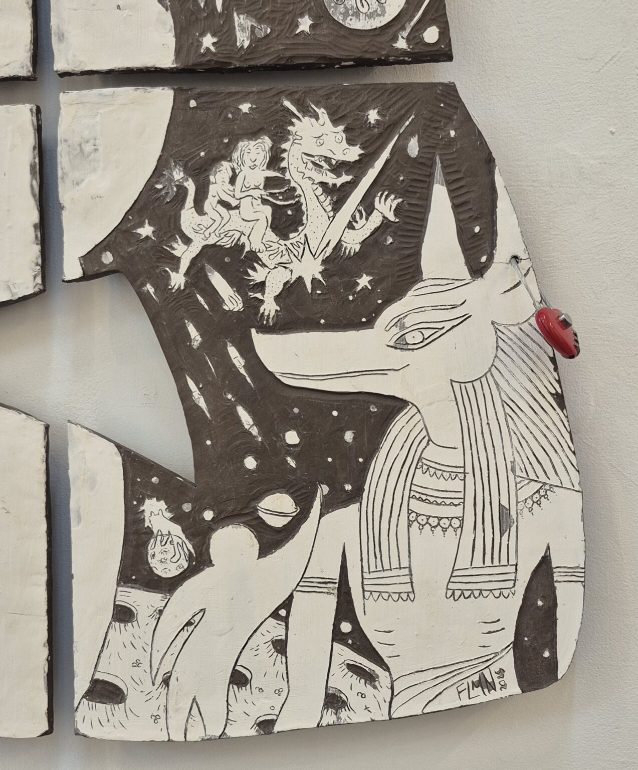 how far is too far (פרט) - צילום חן פלמנבאום